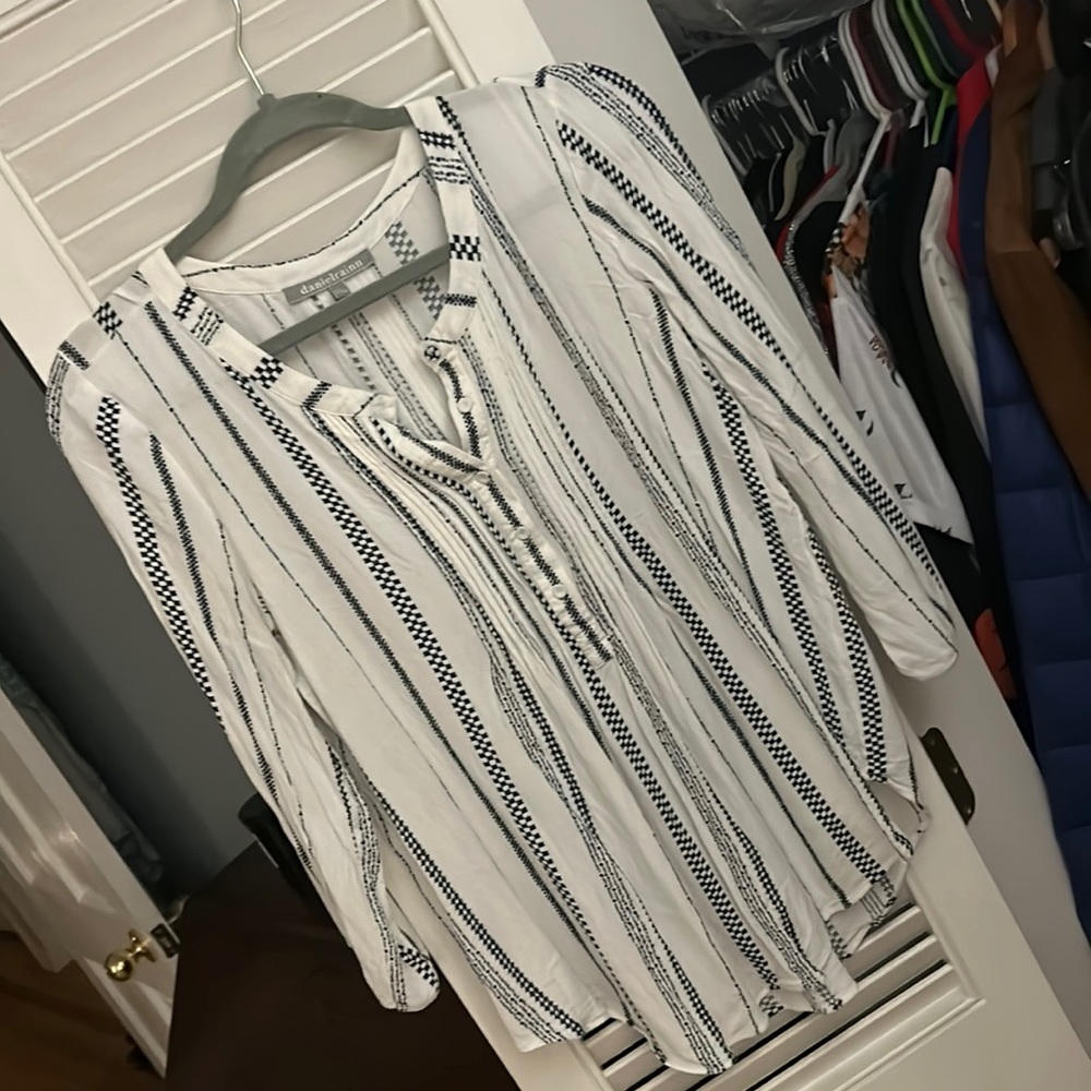 Danielrainn White/Black Striped Peasant Top - Sz L